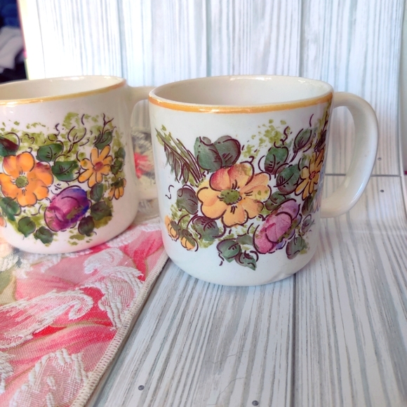 Vintage Hand Painted In Brazil, Pair of Floral Ceramic Mugs, Brazilian Artists - Picture 12 of 15